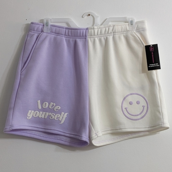 No Boundaries Pants - Women's Colorblock Puff Print Bermuda Shorts, Size XL(15-17), New With Tag